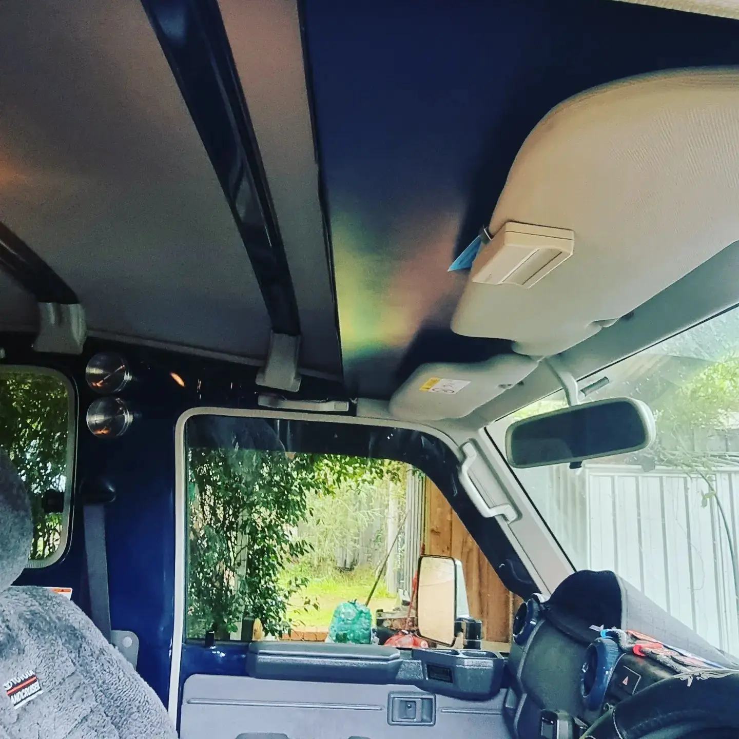 Customer Troopy roof console install