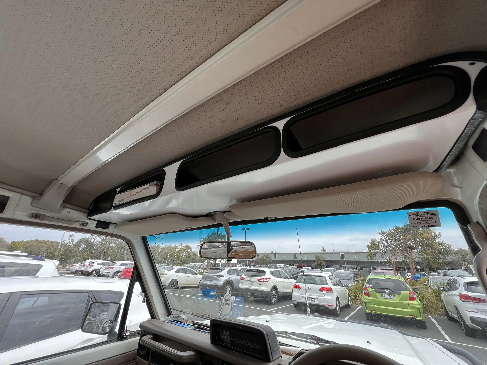 Customer Troopy roof console install